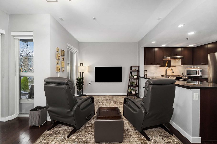 213 1288 Chesterfield Avenue North Vancouver, BC - 7