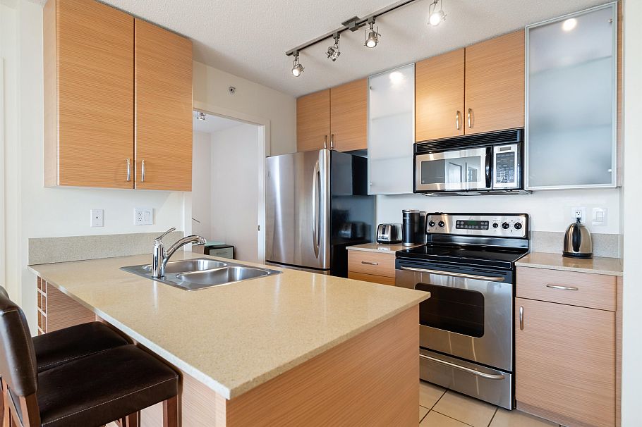 1110 928 Homer Street Vancouver, BC - 17