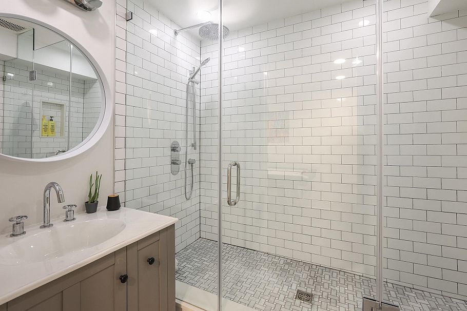 4409 Marguerite Street Vancouver, BC - 24