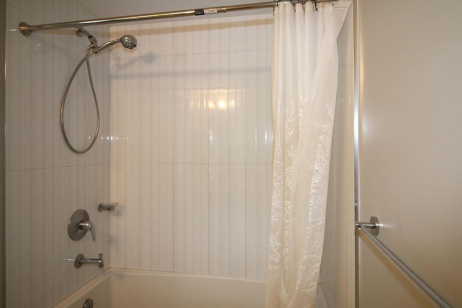 306 6555 Victoria Drive Vancouver, BC - 12