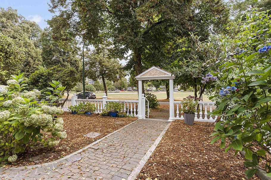 5263 Wales Street Vancouver, BC - 5