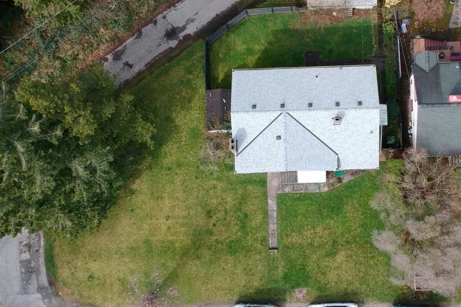 2925 E 25th Avenue Vancouver, BC - 9