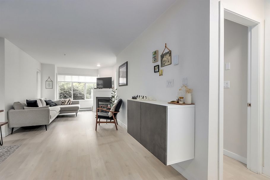 104 630 Roche Point Drive North Vancouver, BC - 4