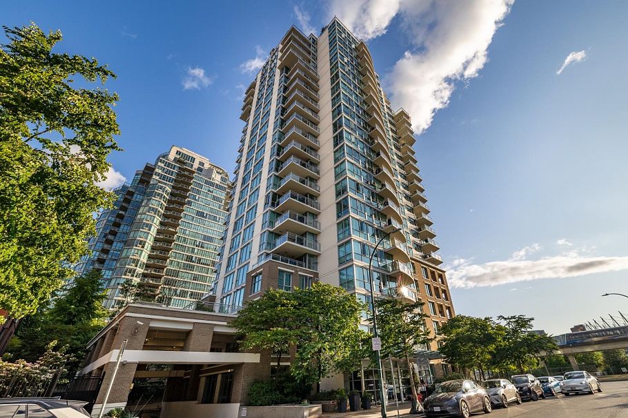 1002 120 Milross Avenue Vancouver, BC - 23