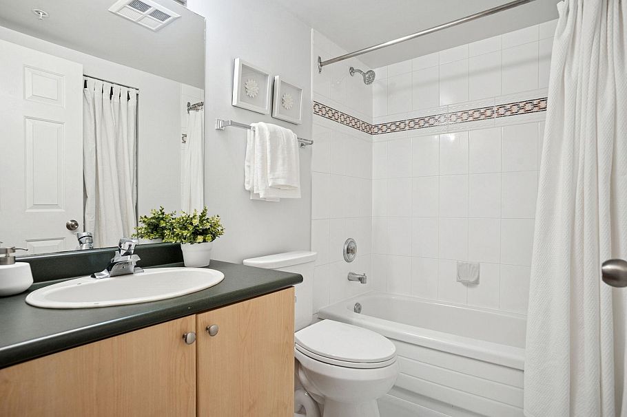 201 1099 W 71st Avenue Vancouver, BC - 18