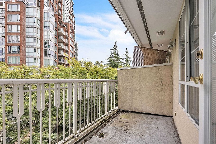422 5835 Hampton Place Vancouver, BC - 15