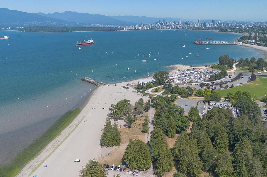 4468 W 1st Avenue Vancouver, BC - 36