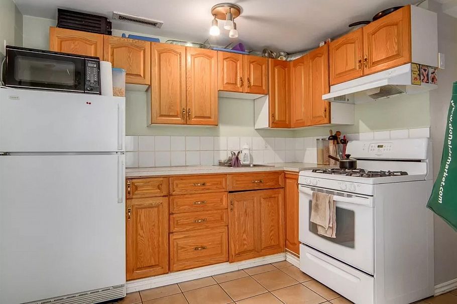 5569 Culloden Street Vancouver, BC - 14