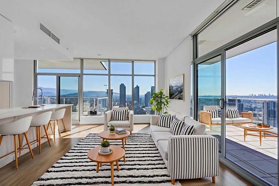 4402 1888 Gilmore Avenue Burnaby, BC - 1