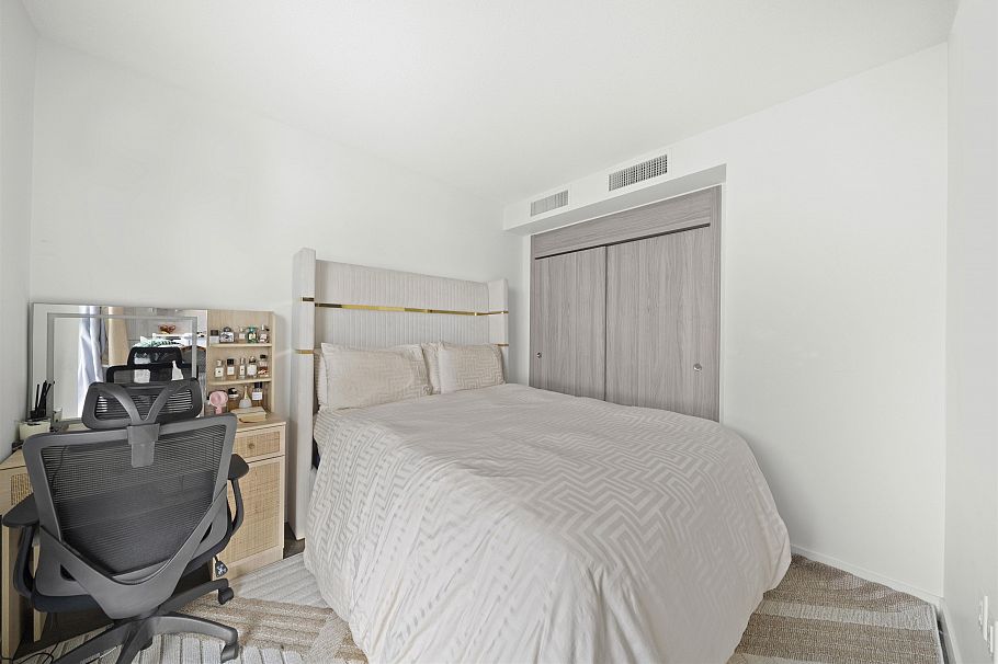 2304 89 Nelson Street Vancouver, BC - 20