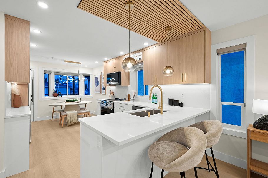 1115 E 33rd Avenue Vancouver, BC - 8