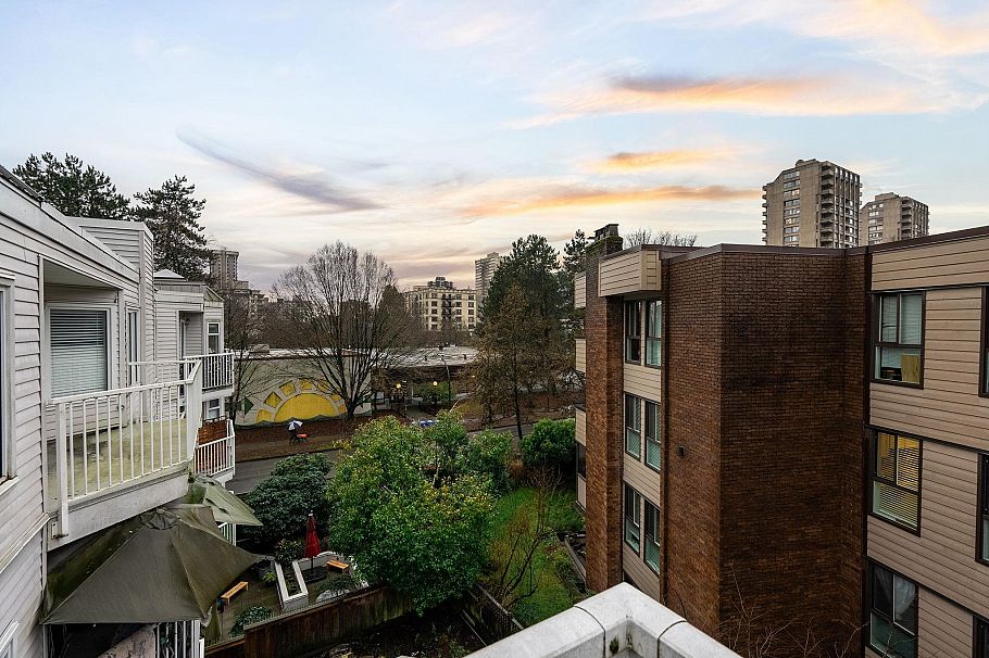 403 1147 Nelson Street Vancouver, BC - 27