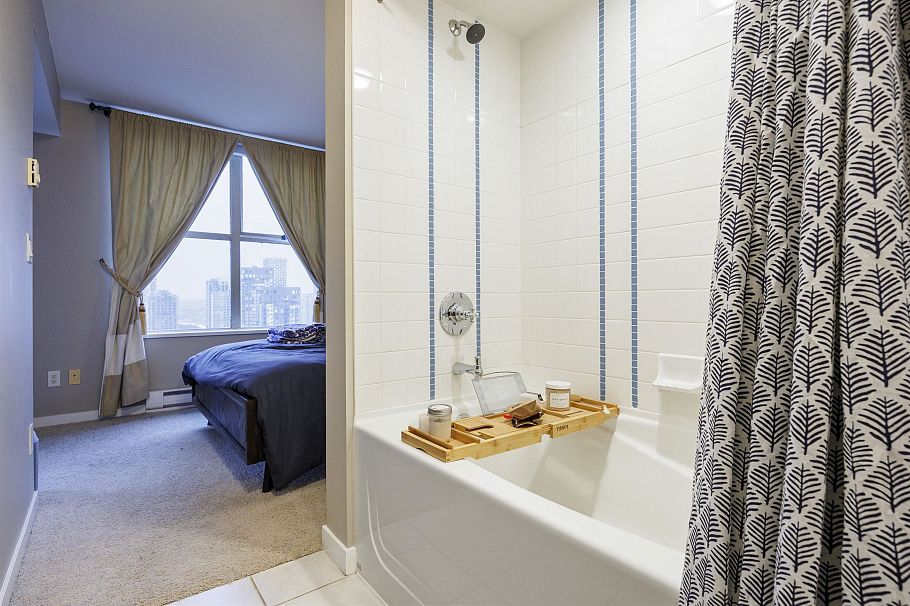 2801 969 Richards Street Vancouver, BC - 2