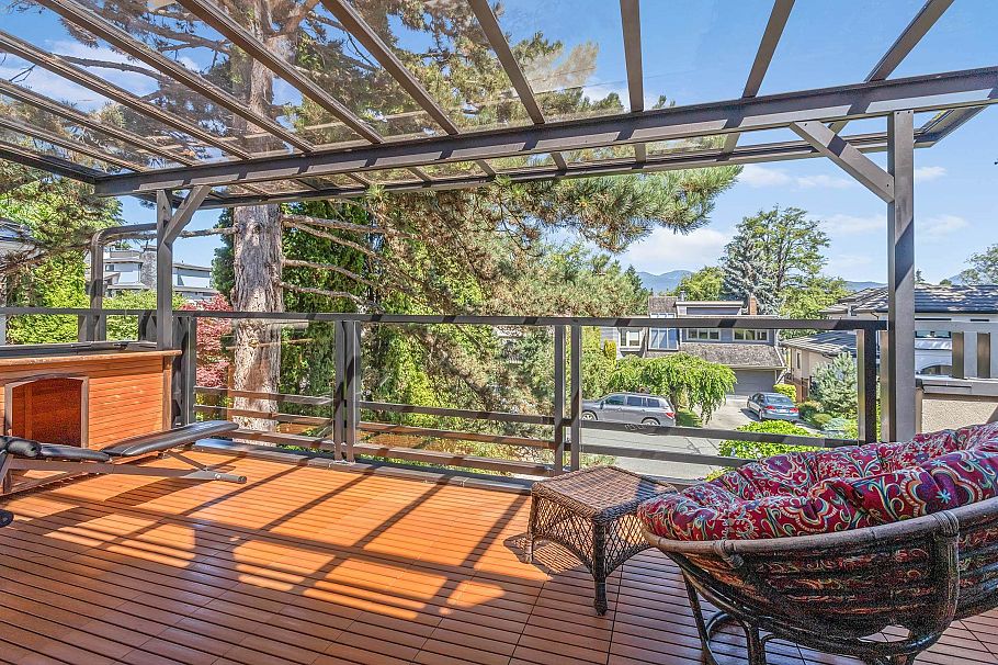 4468 W 1st Avenue Vancouver, BC - 12