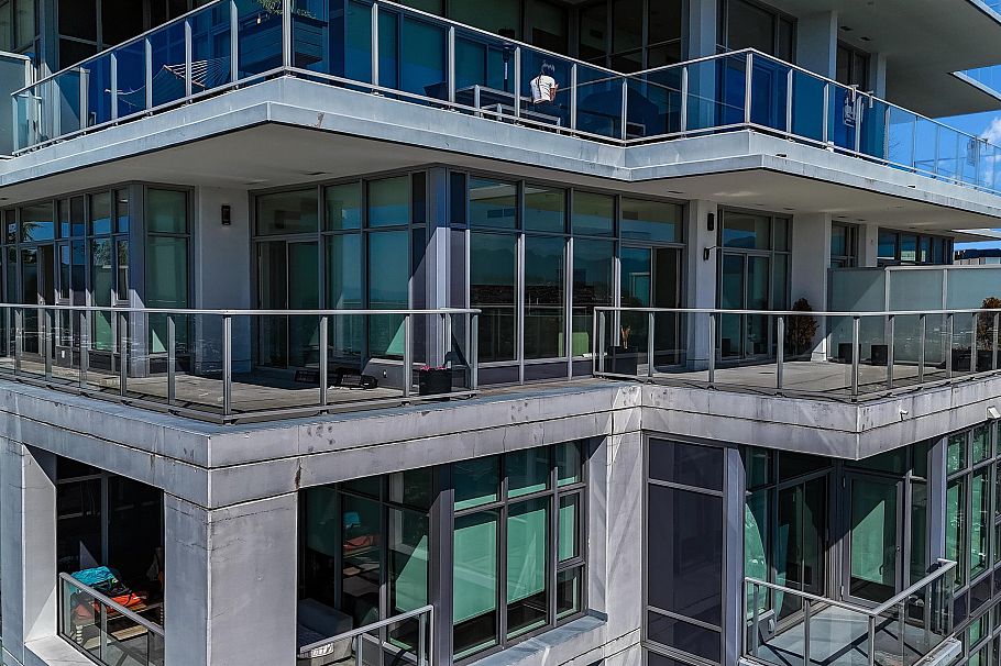 4402 1888 Gilmore Avenue Burnaby, BC - 4