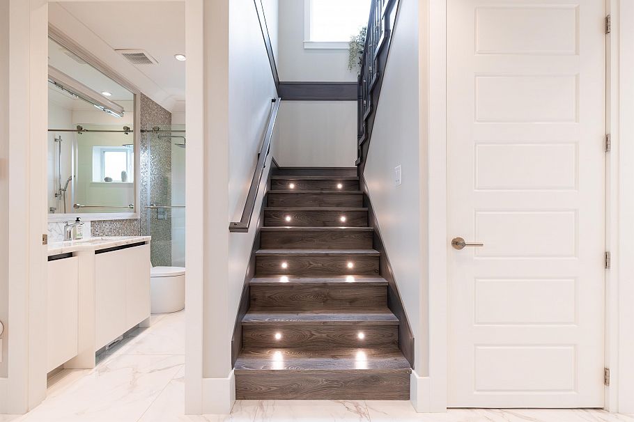 2388 E 2nd Avenue Vancouver, BC - 13