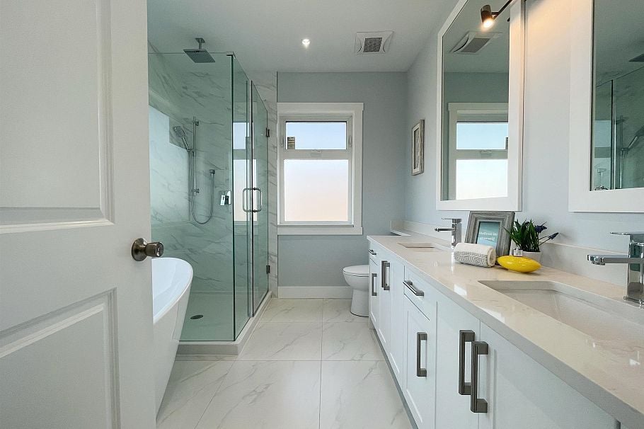 3275 E 20th Avenue Vancouver, BC - 13