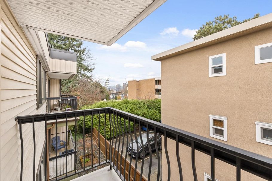 312 2033 W 7th Avenue Vancouver, BC - 20