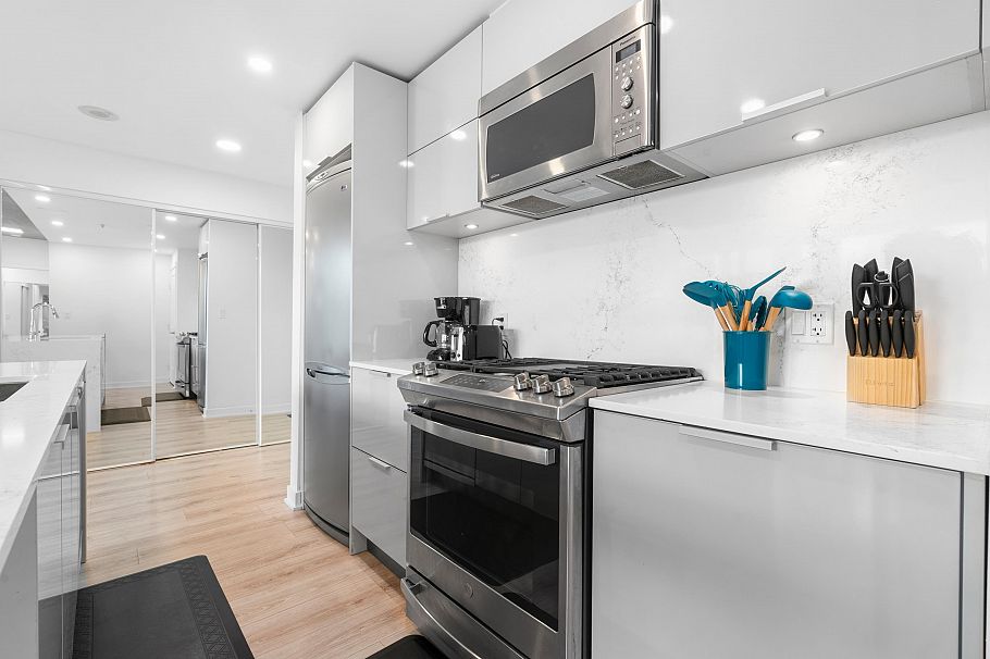 801 128 W Cordova Street Vancouver, BC - 18