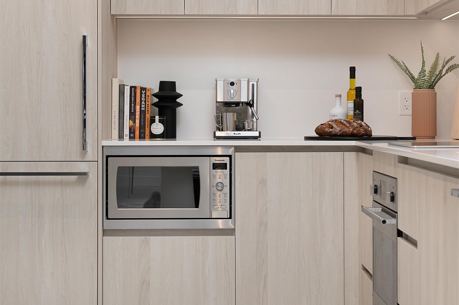 212 4928 Quebec Street Vancouver, BC - 4