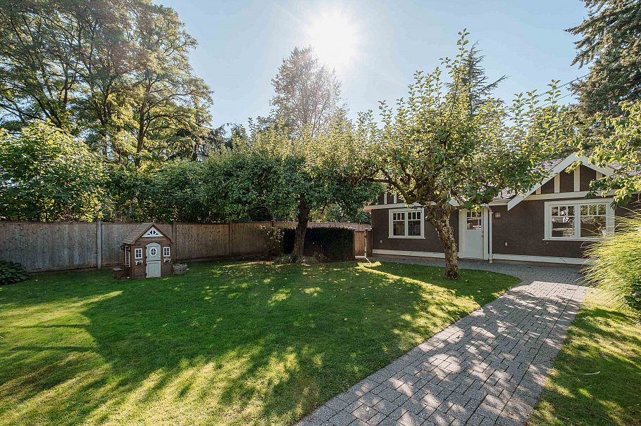 5611 Elm Street Vancouver, BC - 3