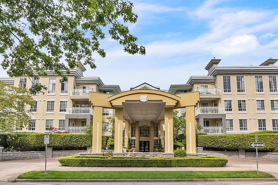 422 5835 Hampton Place Vancouver, BC - 2