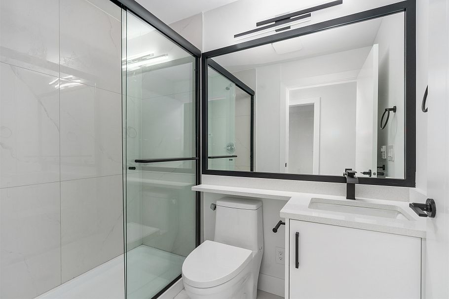 3749 Union Street Burnaby, BC - 12