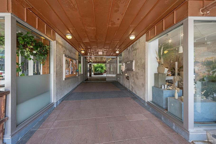 404 1529 W 6th Avenue Vancouver, BC - 32