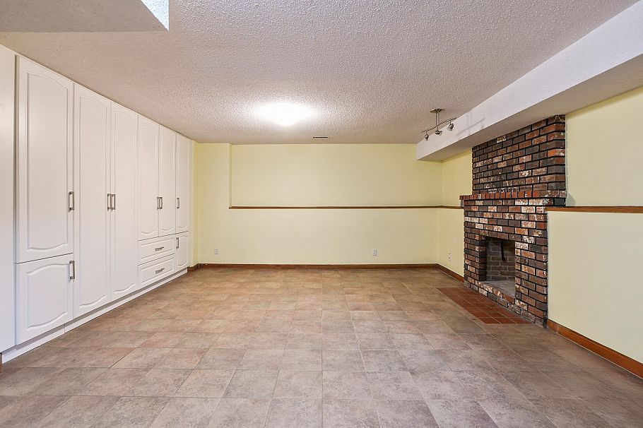 1091 Richelieu Avenue Vancouver, BC - 26