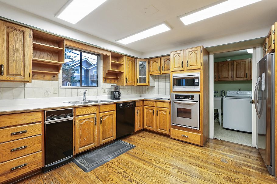 1091 Richelieu Avenue Vancouver, BC - 7