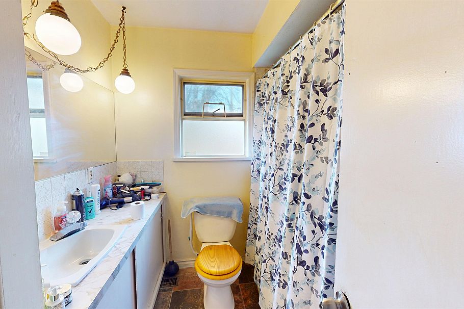 2925 E 25th Avenue Vancouver, BC - 23