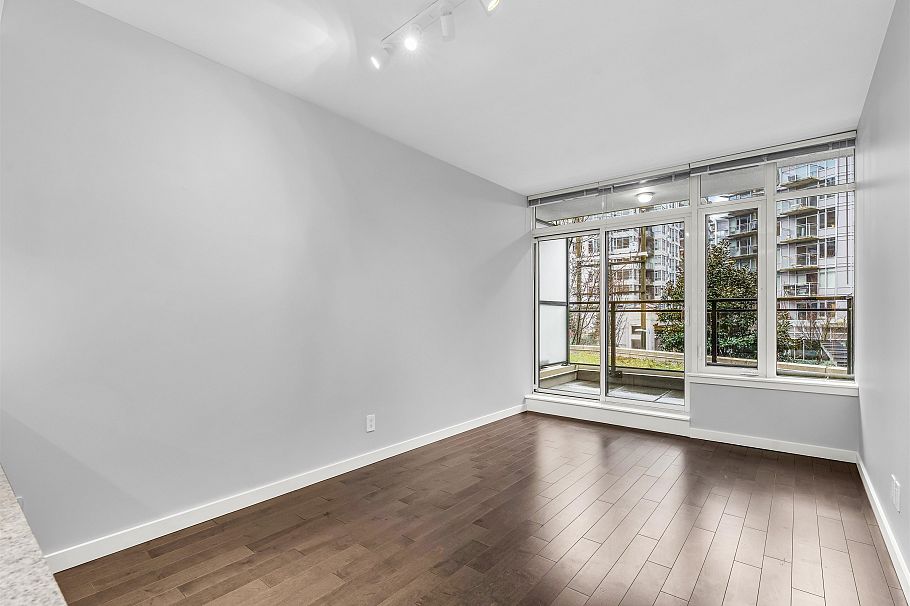 202 38 W 1st Avenue Vancouver, BC - 6