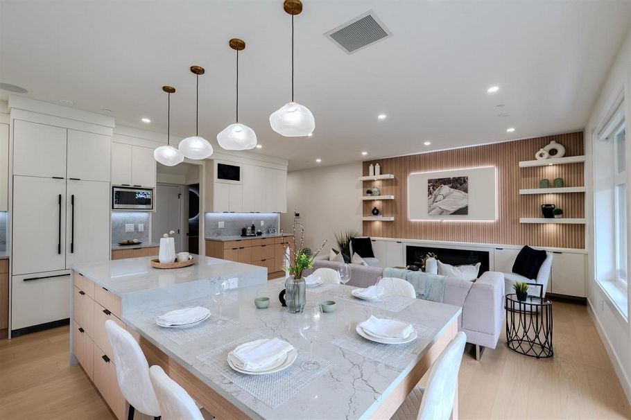 2 3576 E Pender Street Vancouver, BC - 8