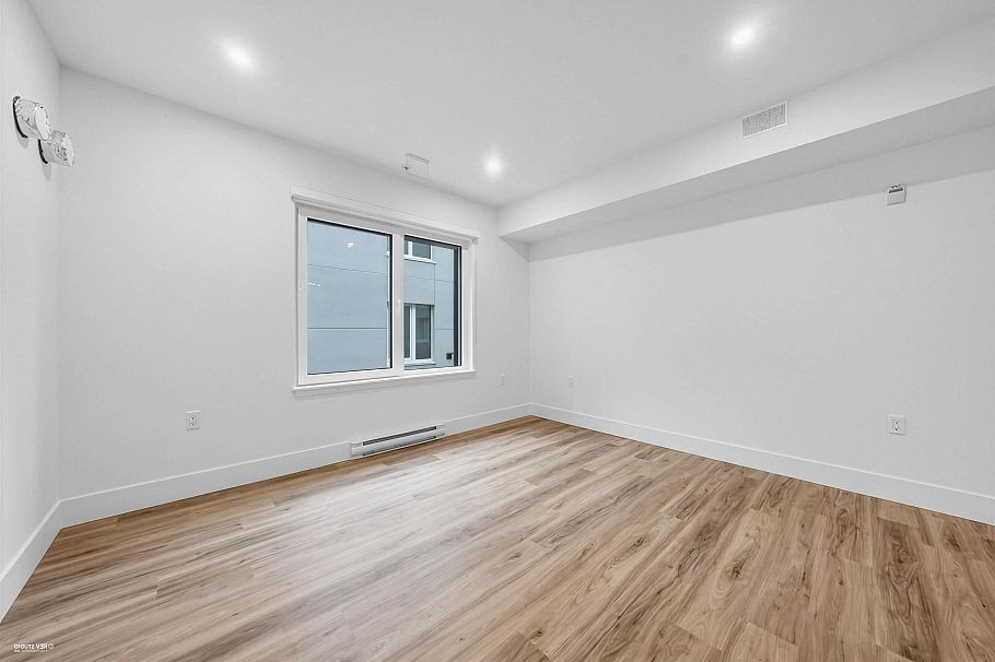 202 2075 E 1st Avenue Vancouver, BC - 21