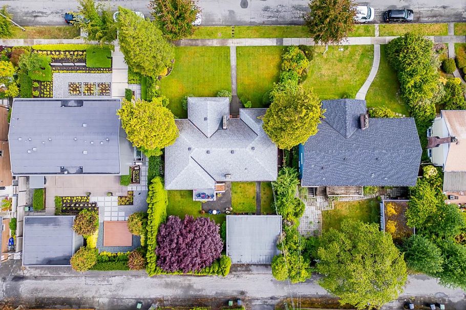 4930 Queensland Road Vancouver, BC - 33