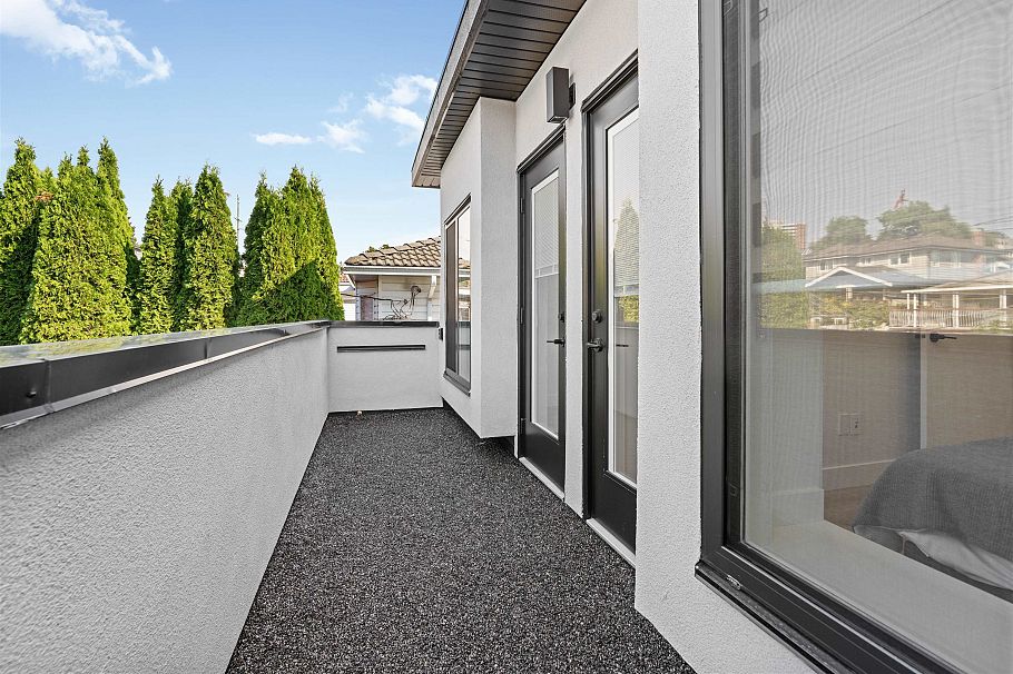 3749 Union Street Burnaby, BC - 26