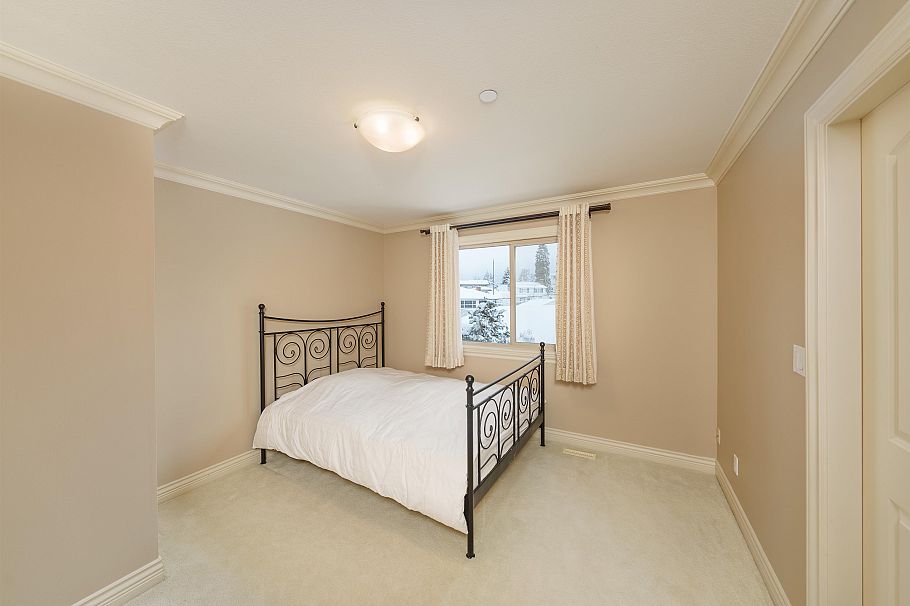 607 W 53 Avenue Vancouver, BC - 29