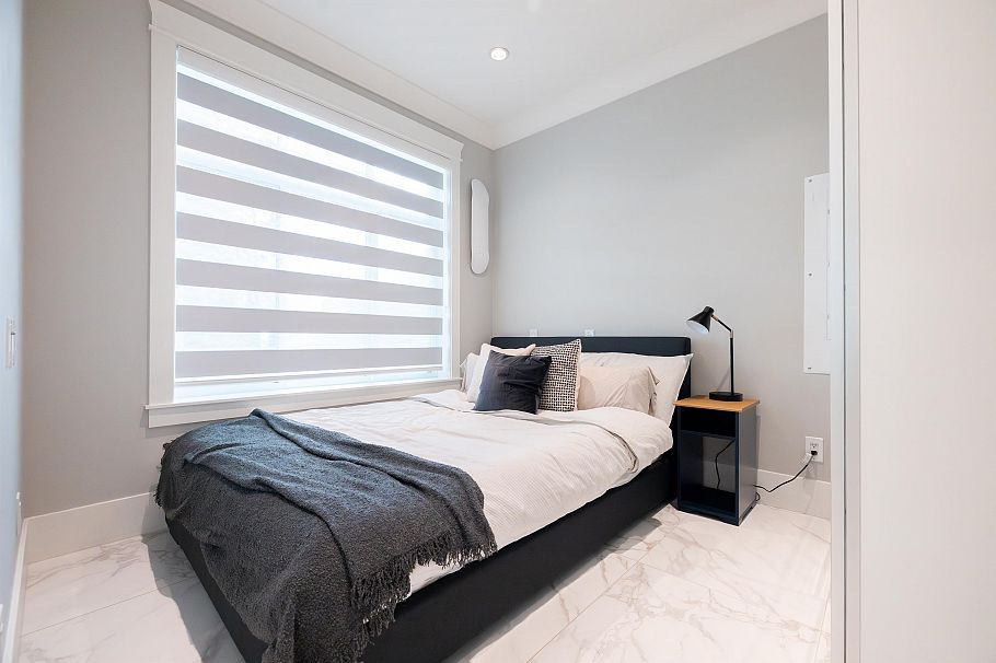 2388 E 2nd Avenue Vancouver, BC - 7