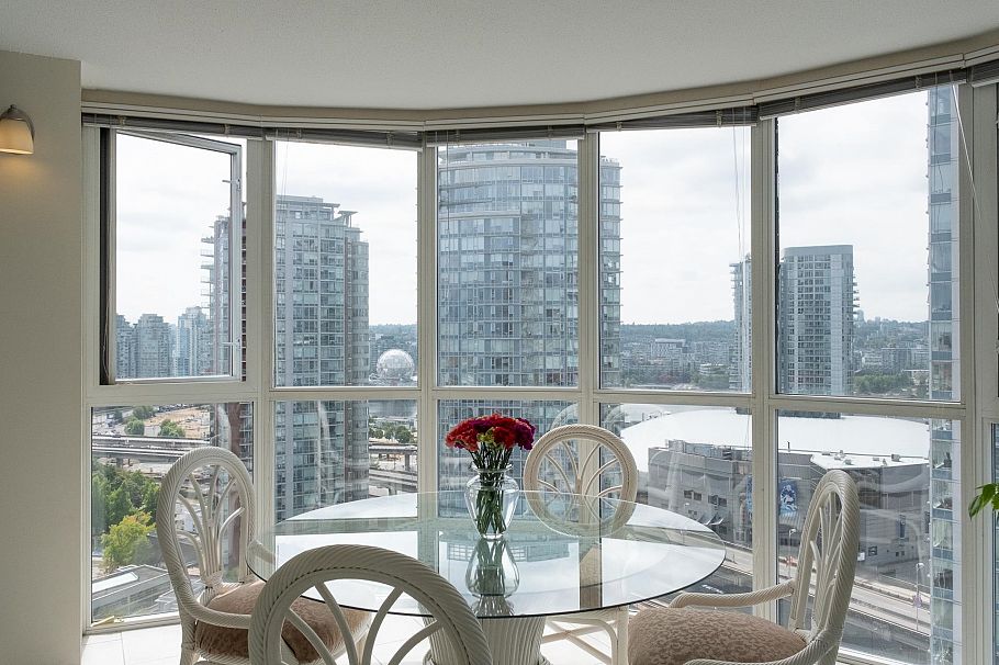 2204 183 Keefer Place Vancouver, BC - 9