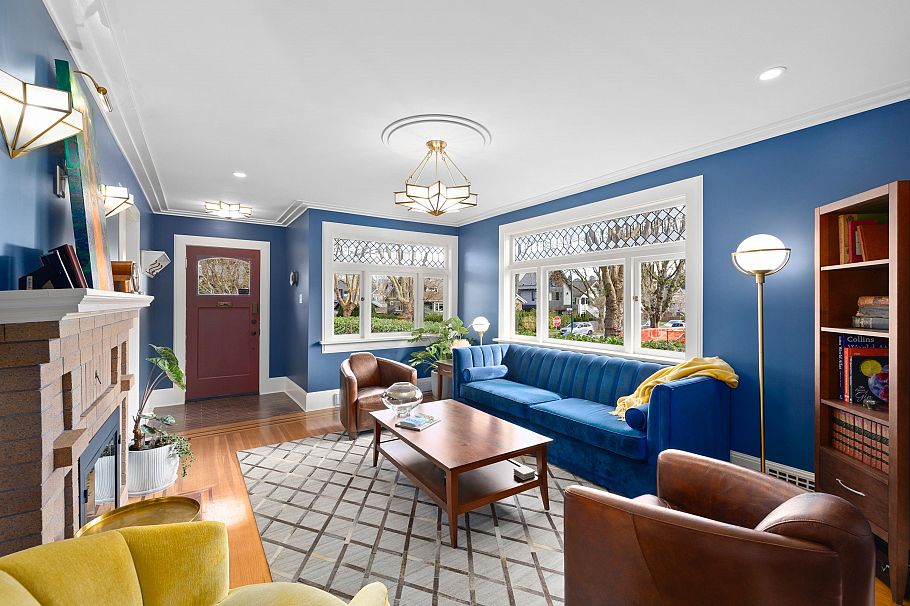 2906 W 12th Avenue Vancouver, BC - 3