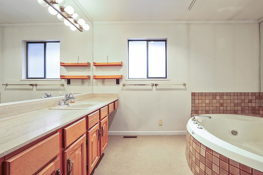 1091 Richelieu Avenue Vancouver, BC - 19