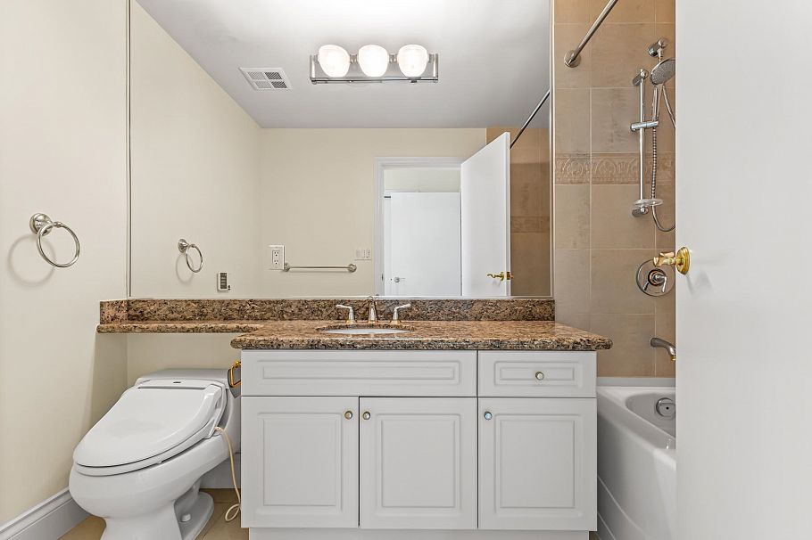 602 1777 Bayshore Drive Vancouver, BC - 27