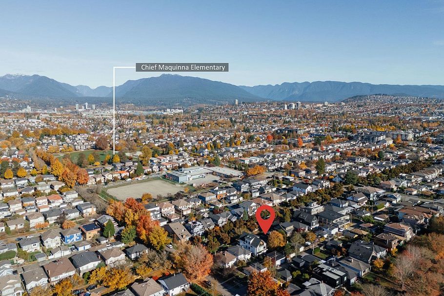 2616 E 4th Avenue Vancouver, BC - 39