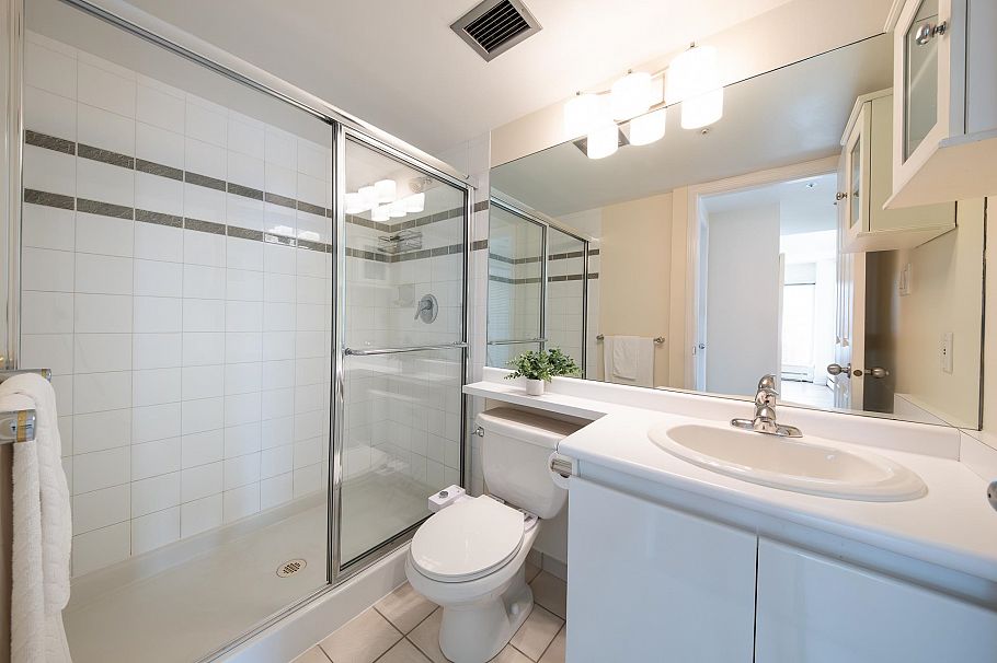 2204 183 Keefer Place Vancouver, BC - 32