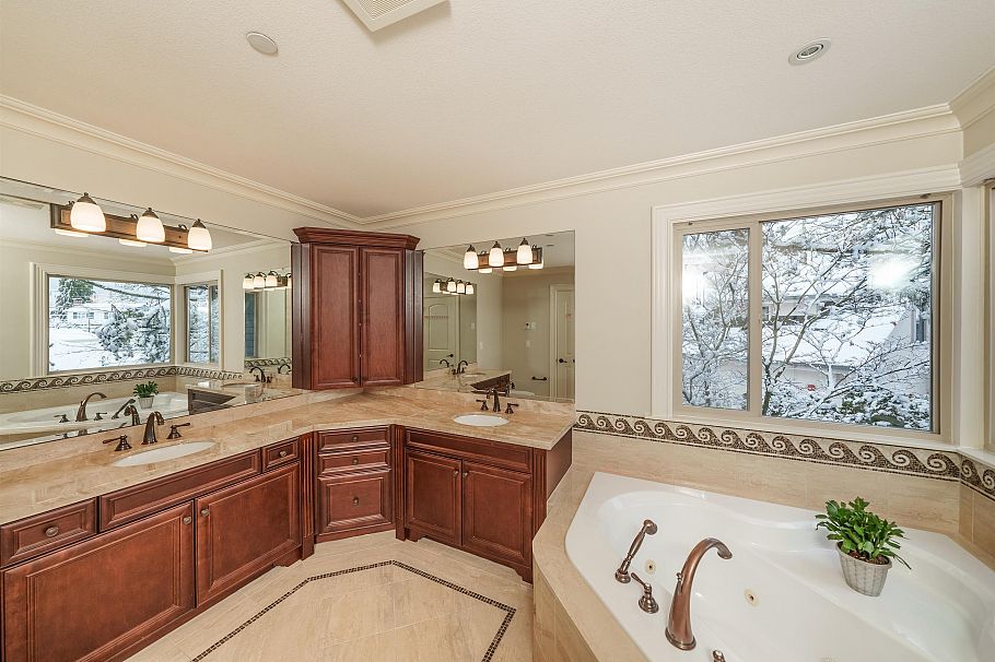 607 W 53 Avenue Vancouver, BC - 27