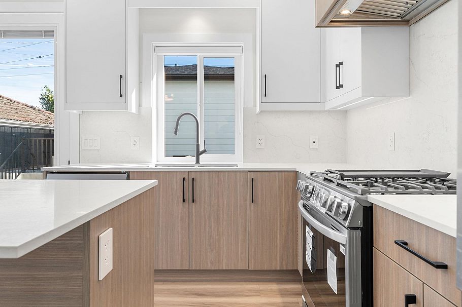 4318 Nanaimo Street Vancouver, BC - 16