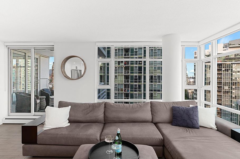 2006 198 Aquarius Mews Vancouver, BC - 15