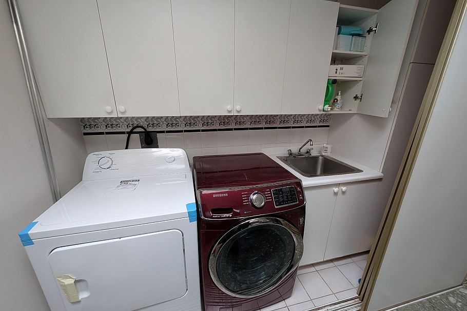 2935 E 17th Avenue Vancouver, BC - 15