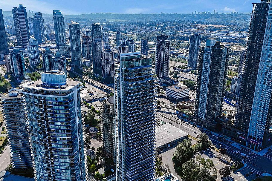 4402 1888 Gilmore Avenue Burnaby, BC - 2