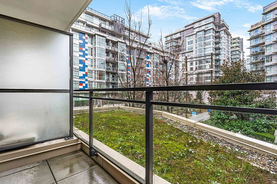 202 38 W 1st Avenue Vancouver, BC - 16